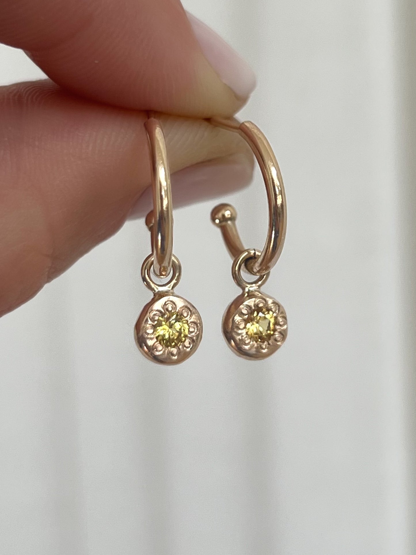 Australian 9ct Solid Gold Sapphire Pebble Hoops