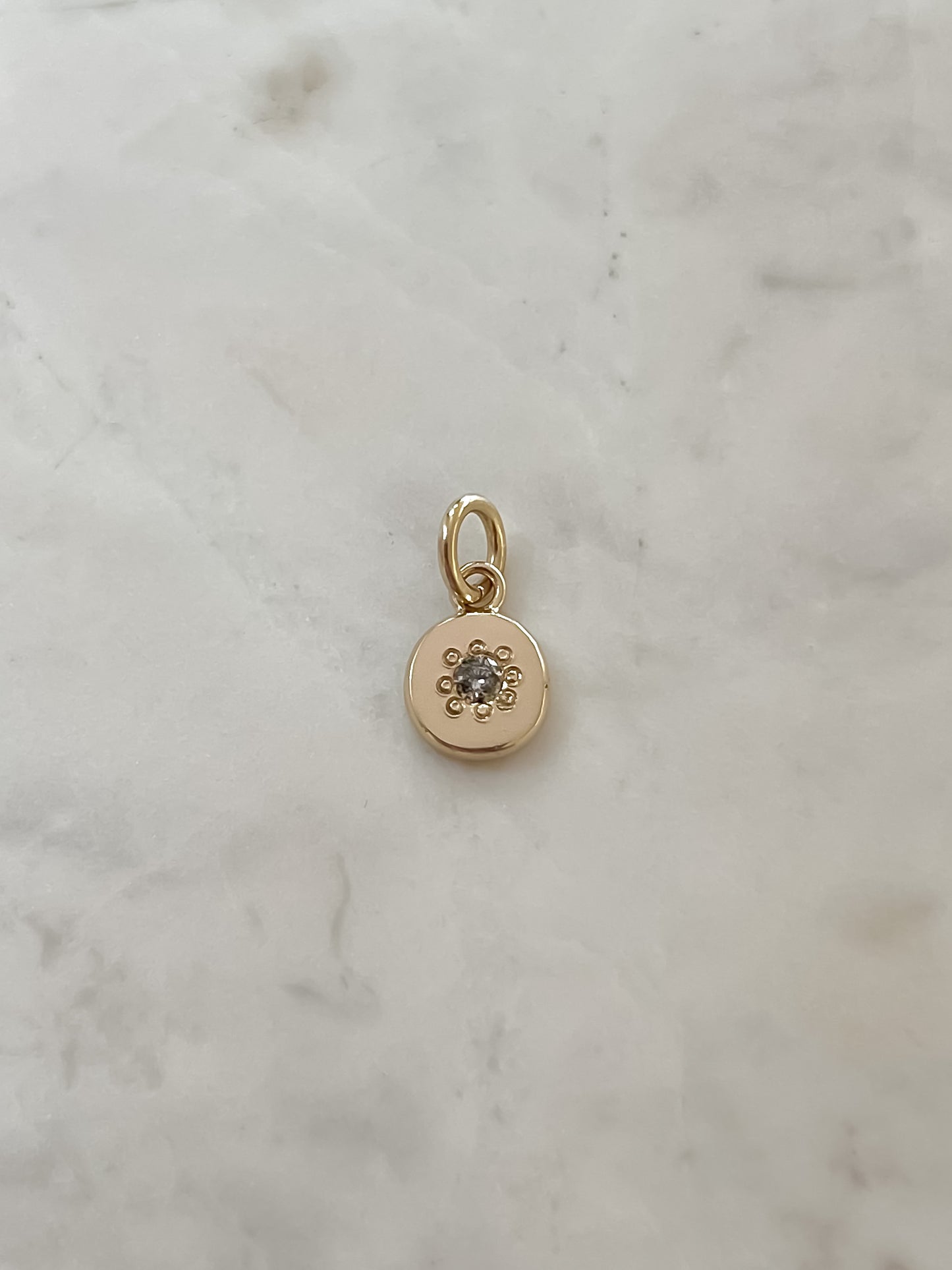 Australian 9ct Solid Gold and Salt & Pepper Pendant